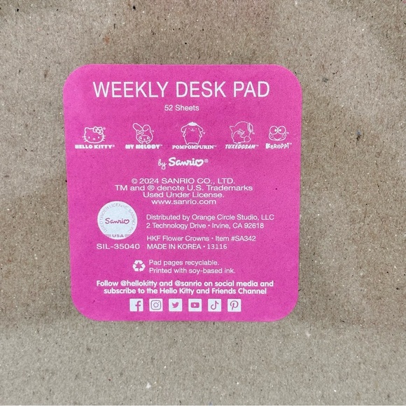 Sanrio Hello Kitty and Friends MY WEEK Weekly Desk Pad 52 Tear-Off Sheets - Picture 4 of 5